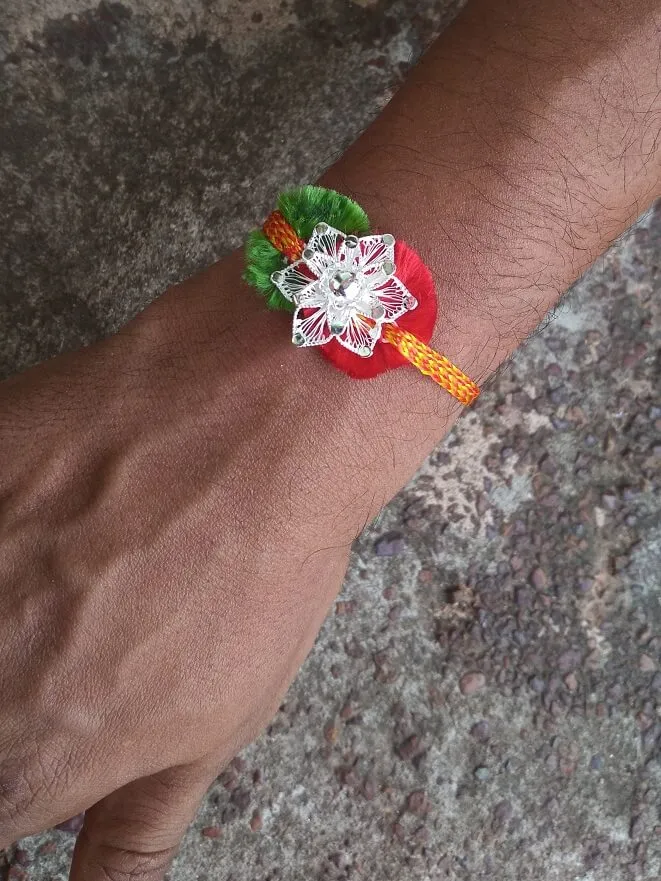 Sisterly Serenity - Silver Rakhi